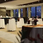 ومنتجع هيلز سراييفو كونغرس آند ثيرمال سبا 5*